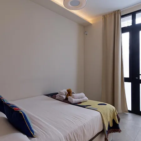 Osito Hub - Justo Y Pastor Appartement Valencia